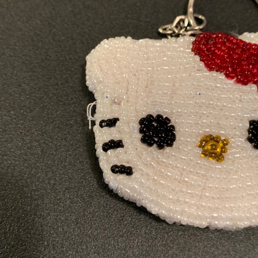 Beaded Hello Kitty Keychain - Picture 5 of 5